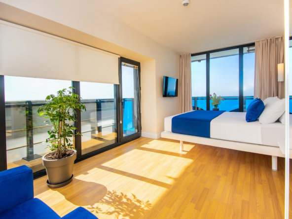 rkCt1L8jR7VXL86qJ0xZZTzvutS4FQ3T-Panoramic Bedroom (Large)